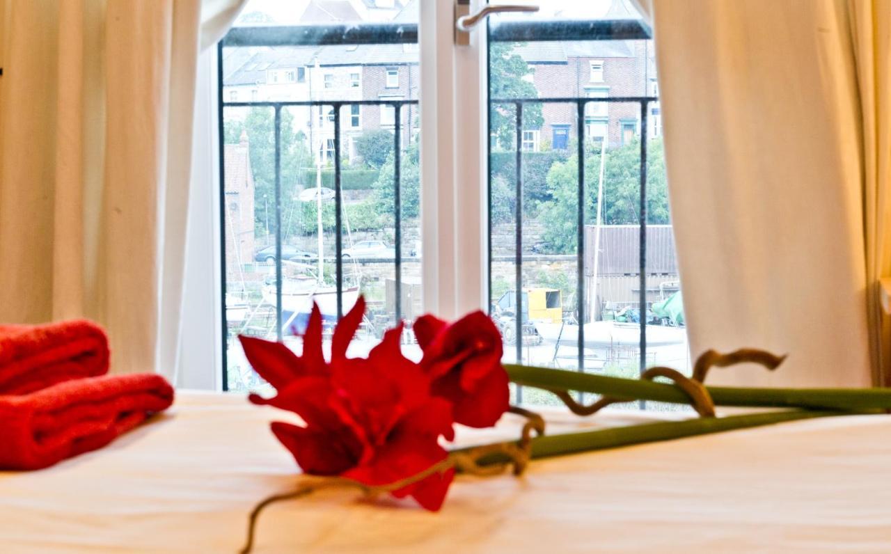 Watermark Apartments Уитби Стая снимка