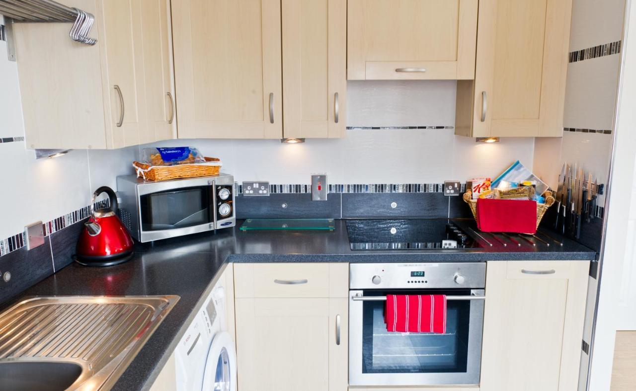 Watermark Apartments Уитби Стая снимка